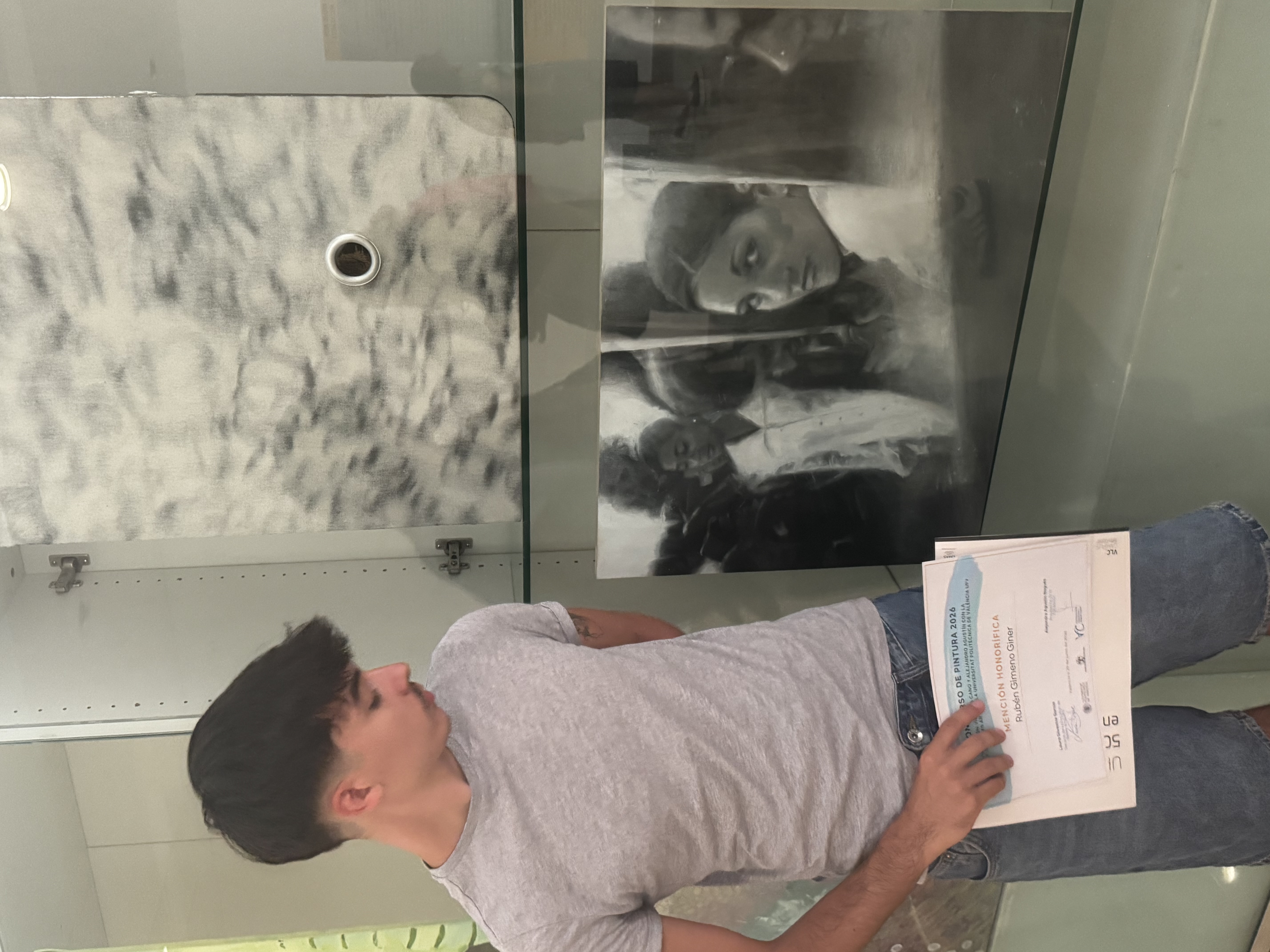Obra y diploma del concurso de pintura Fundación Victoria Cano y Alejandro Agustín